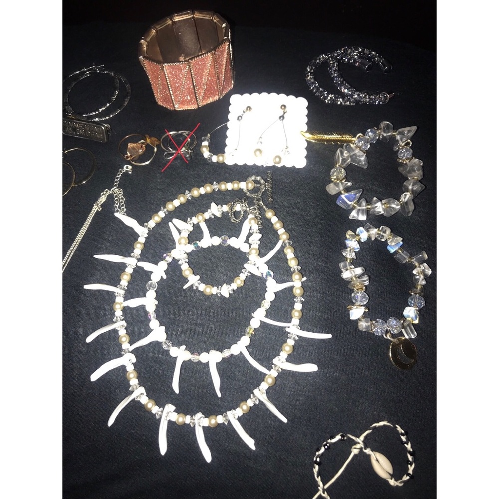 Jewelry bundle - Picture 4 of 8